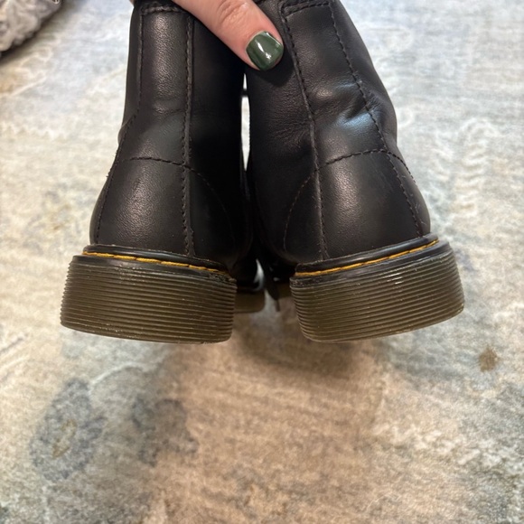 Dr. Martens Black Boots Kids 3 - Picture 3 of 4